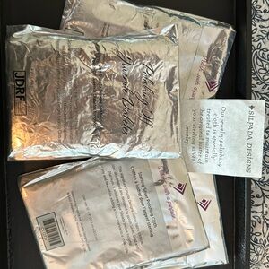 4 Silpada silver cleaning clothes